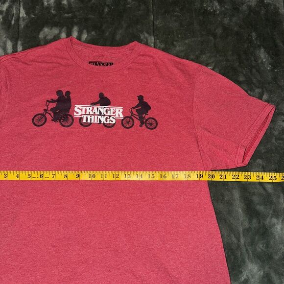 Netflix Stranger Things T-Shirt Mens Large Red Graphic Print Cotton Short Sleeve - Picture 4 of 6